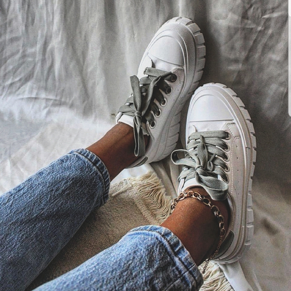 🚨FEW PAIRS LEFT// White platform sneaker - Picture 3 of 10